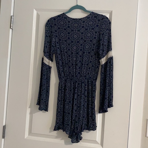 Navy Blue & White Boho Flowy Long Sleeve Romper - Picture 2 of 7